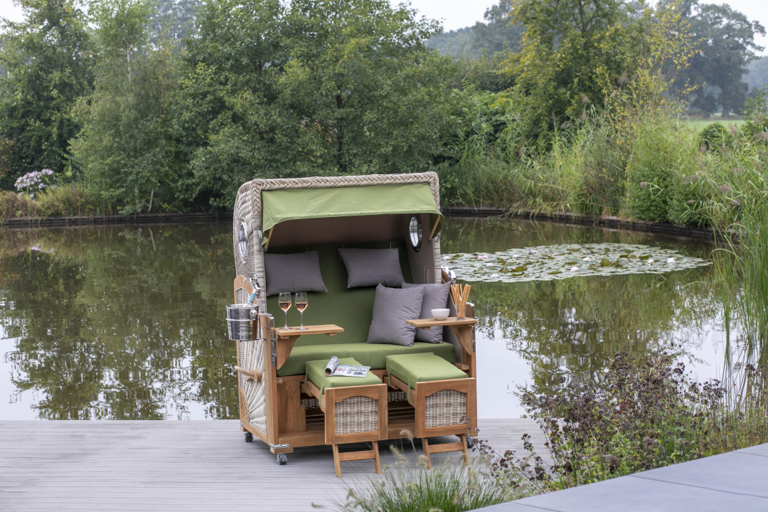 Strandkorb Rantum Grande Bullauge Teak PE Shell Dessin 595 Beige